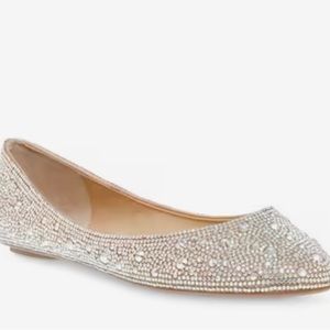 Size 9 Betsy Johnson Crystal Pavé Pointed Toe Flat